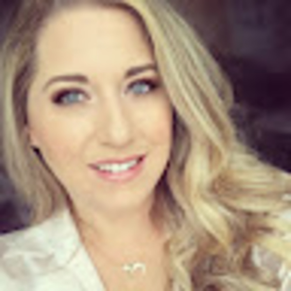 Meet your Posher, Julie l